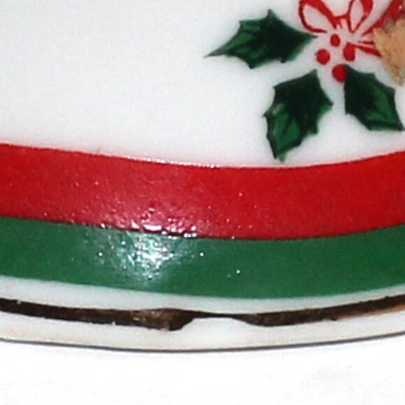 Lefton Christmas Theme Salt and Pepper Shakers With Stoppers - Picture 10 of 13